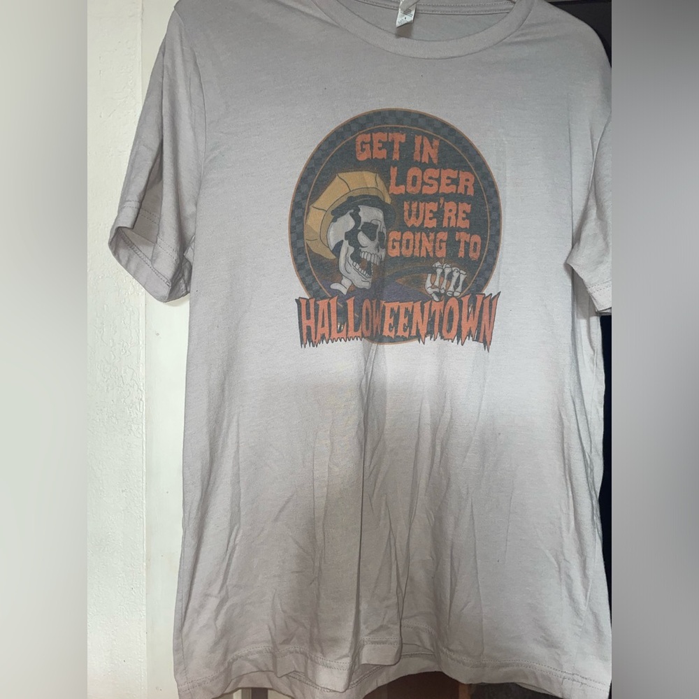 5 womens large Halloween tshirts
